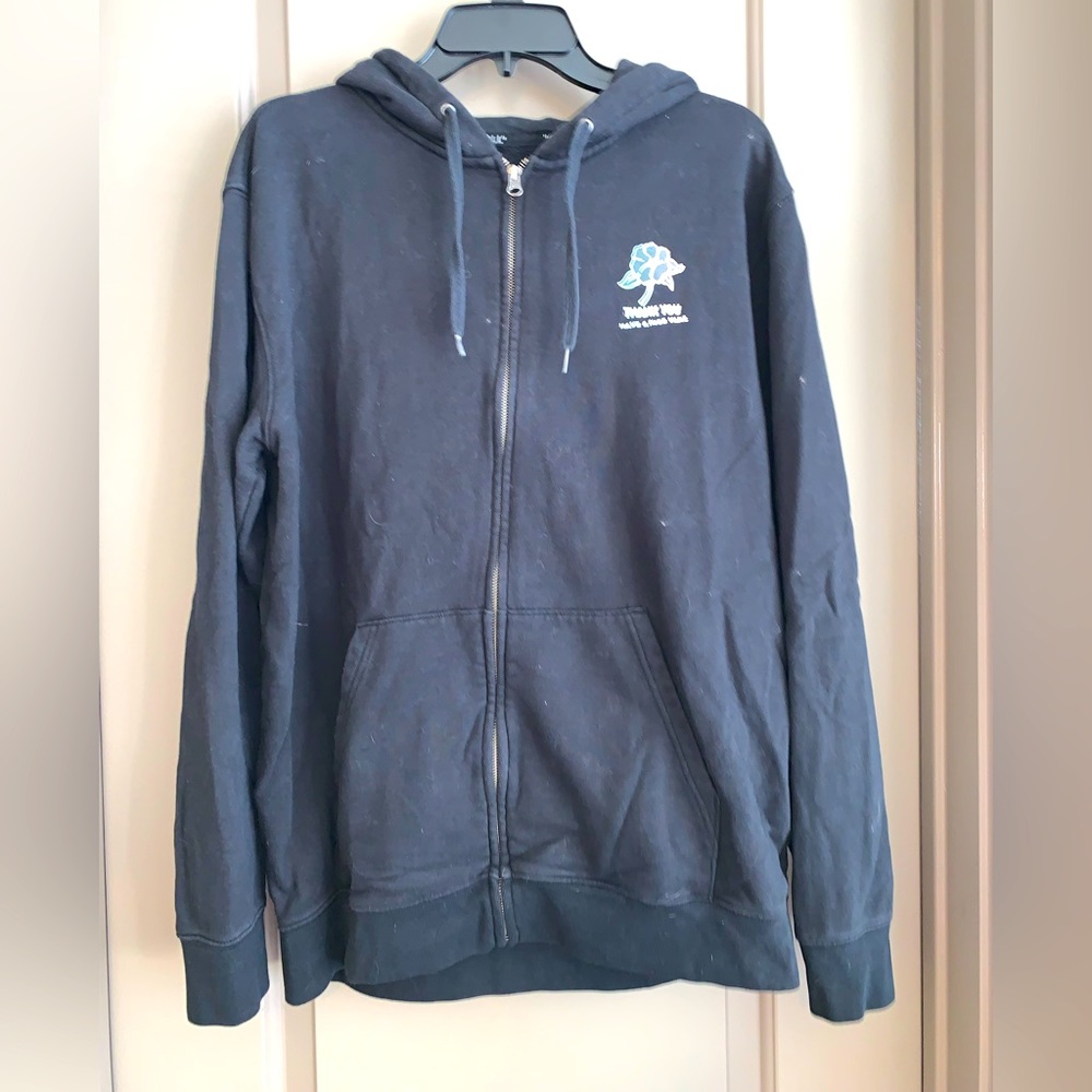 ⭐️BUNDLE⭐️ of Vans Shirts/Jackets - Picture 6 of 16